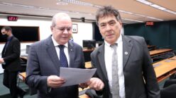 Fenadesp entrega carta aberta contra o Renave aos deputados